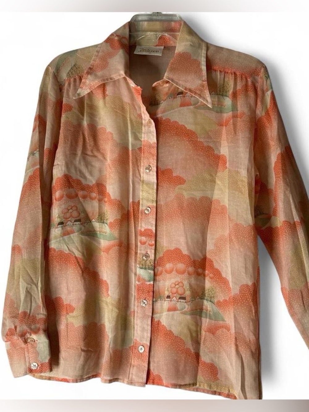 Vintage 60’s Jantzen Peach and Cream Dagger collar  Patterned button up shirt